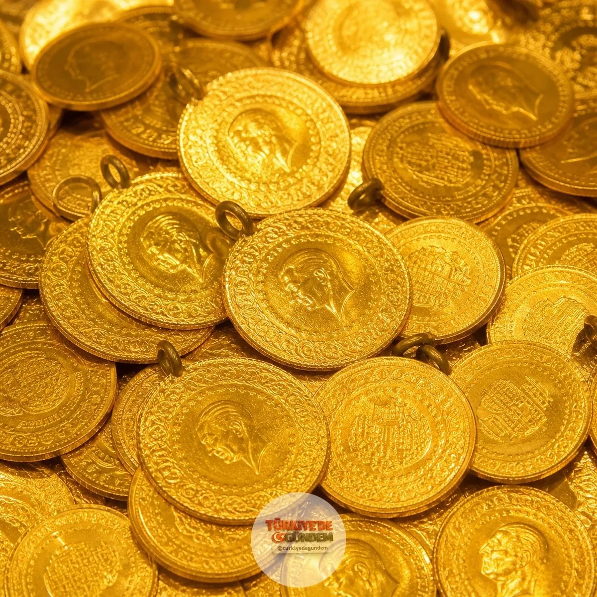 Fiziki gram altın 6 bin 330 liradan satılıyor.