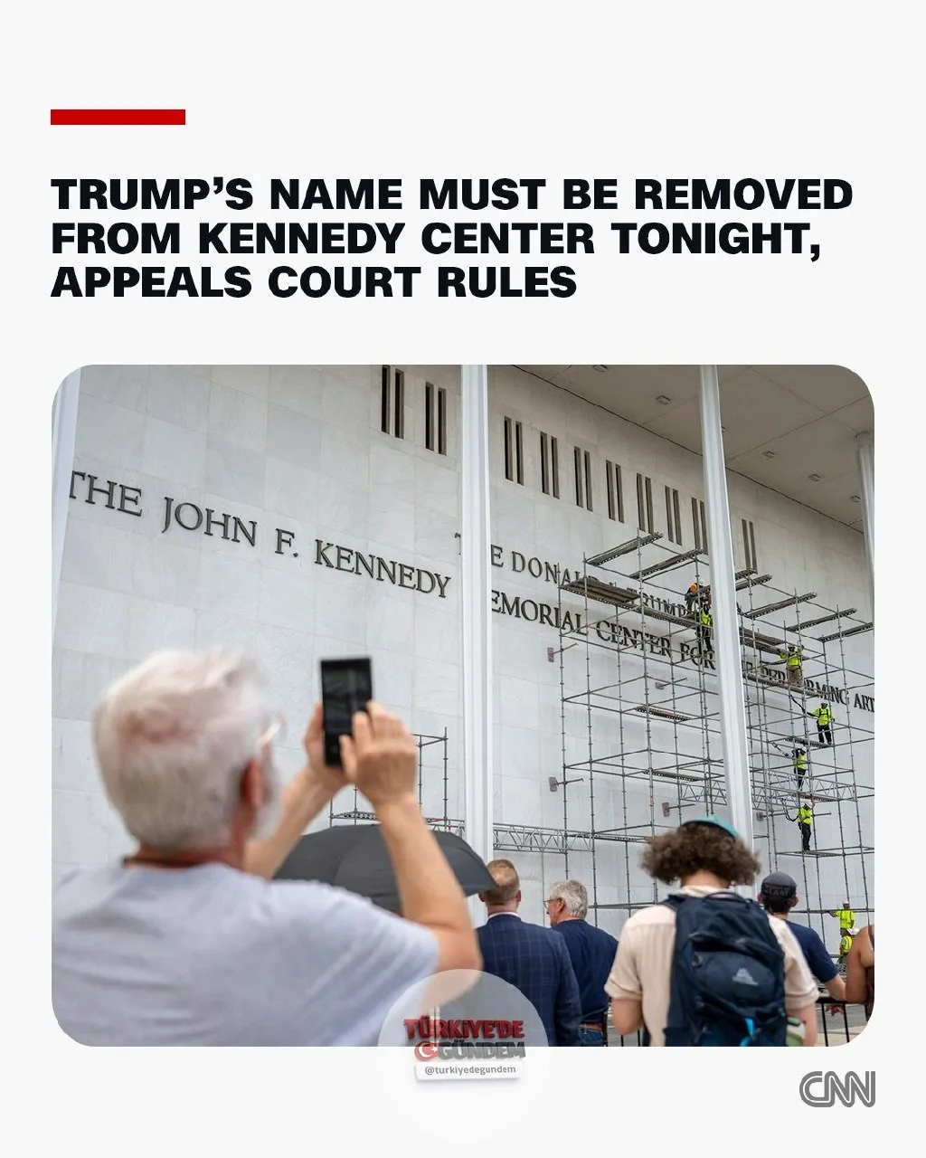 Bir istinaf mahkemesi, Kennedy Center'ın Başkan Donald Trump'ın ismini cuma günü mesai bitimine kadar binasından kaldırmasını zorunlu kılan federal yargıç kararını onadı.