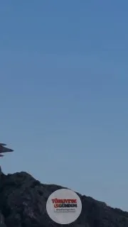 Amasya'da nefes kesen F-16 gösterisi: Amasya Genelgesi'nin 107. yıl dönümü kapsamında düzenlenen programda, F-16 savaş uçakları bir gösteri uçuşu gerçekleştirdi. Pilotlar, Amasya halkına, "Türk Hava Kuvvetleri olarak, bağımsızlık ateşimizin yakıldığı