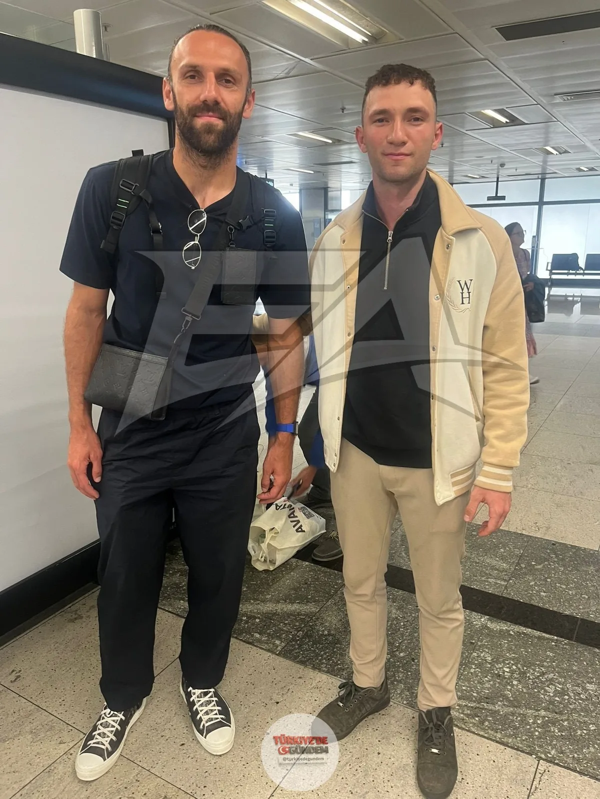 Fenerbahçe'nin anlaşmaya vardığı Vedat Muriqi, İstanbul'a geldi. (Ersin Albayrak)