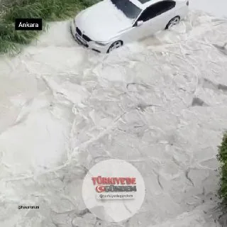 Ankara'da 5 santimetrelik dolu tabakası oluştu. Geçmiş olsun.