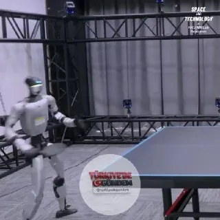 Hong Kong Üniversitesi ve Kinetix AI araştırmacıları, yalnızca üzerindeki kameraları kullanarak gerçek masa tenisi oynayabilen SMASH adlı insansı bir robot sistemi geliştirdi. Harici kameralara veya hareket yakalama sistemlerine ihtiyaç duymadan topu