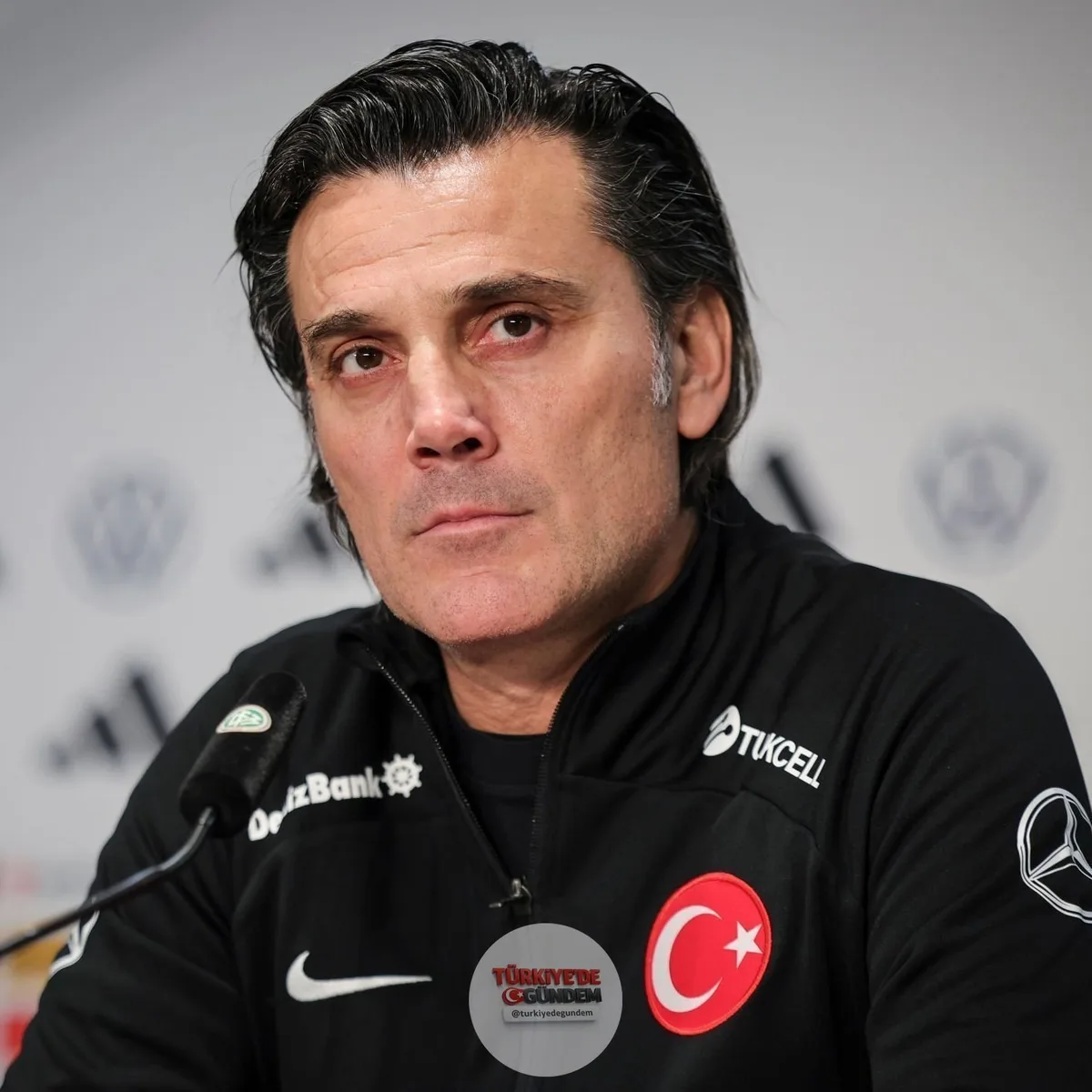 Vincenzo Montella: "Büyük bir ülkeyi temsil ettiğimizin bilincindeyiz. Çok heyecanlıyız."