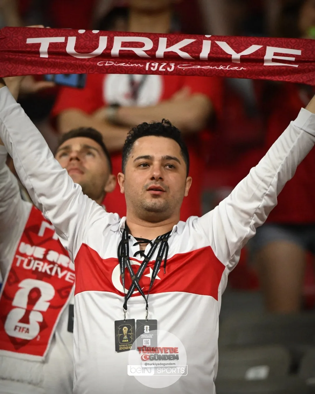 Zafer yolunda haydi... Taraftarlarımız tribündeki yerlerini aldı! |
