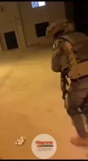 SON DAKİKA: İsrail işgal güçleri, Gazze'nin batısındaki bir camiye, cemaatin namaz kıldığı sırada bombalı saldırı düzenledi.