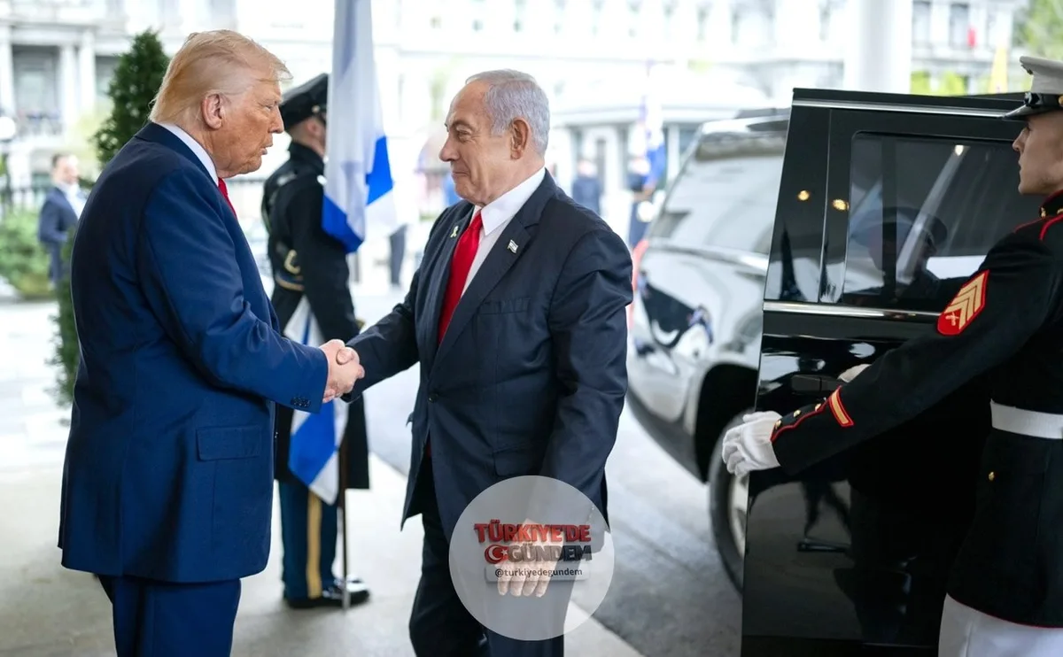 Kayıkçı kavgasının son perdesi ekranlara taşındı! Donald Trump, Netanyahu ile telefonda sert bir şekilde konuştuğunu iddia etti: "İran ile yapılan anlaşmadan saatler önce Lübnan'a düzenlenen saldırıya inanamadım. Çok kötüydü... Bibi (Netanyahu) neden