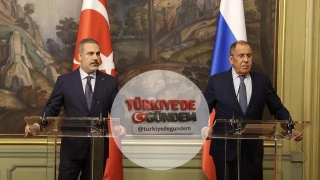 Dışişleri Bakanı Hakan Fidan Moskova’ya gidiyor. Rusya Dışişleri Bakanlığı, Hakan Fidan’ın Dışişleri Bakanı Sergey Lavrov’un daveti üzerine 15-17 Haziran tarihlerinde Moskova’yı ziyaret edeceğini duyurdu. Ziyaret; Rusya-Ukrayna Savaşı’nın sürdüğü, İs