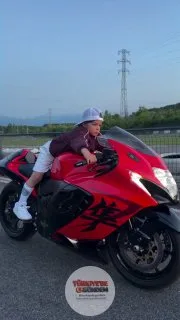 7 yaşındaki Zayn Sofuoğlu, 450 beygirlik motosiklet kullanırken görüntülendi