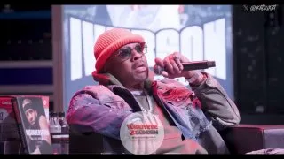 NBA efsanesi Allen Iverson, annesine 15 araba aldığını itiraf ederek geçmişte parayı aşırı savurganca harcadığını dile getirdi: "Annemi çok şımarttım. Bir noktada annemin 15 arabası vardı. Yanına Bentley ile gittiğimde, 'Oğlum, bu arabayı çok sevdim,
