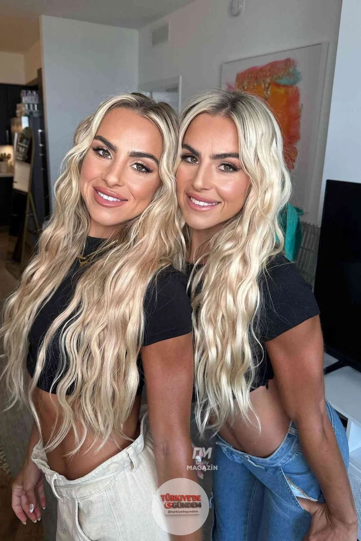 Hayley ve Hannah Cavinder, OnlyFans platformuna katıldı.