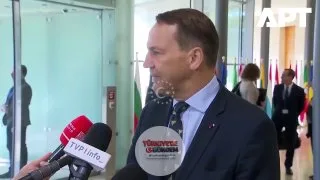 | Soru: “İran-ABD anlaşmasının uzun ömürlü olacağına dair umut var mı?” Polonya Dışişleri Bakanı Radosław Sikorski: "İnşallah."