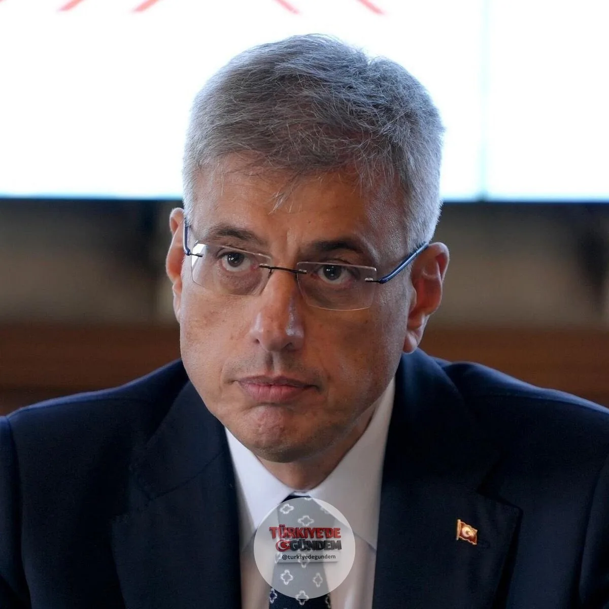 Kemal Memişoğlu: “Türk hekimlerimizle gurur duyuyoruz. İnönü Üniversitesi Karaciğer Nakli Enstitüsü’nde bir dünya ilki daha gerçekleştirildi. Saygıdeğer hocamız Prof. Dr. Sezai Yılmaz ve kıymetli ekibi, gerçekleştirdikleri 8’li çapraz karaciğer nakli