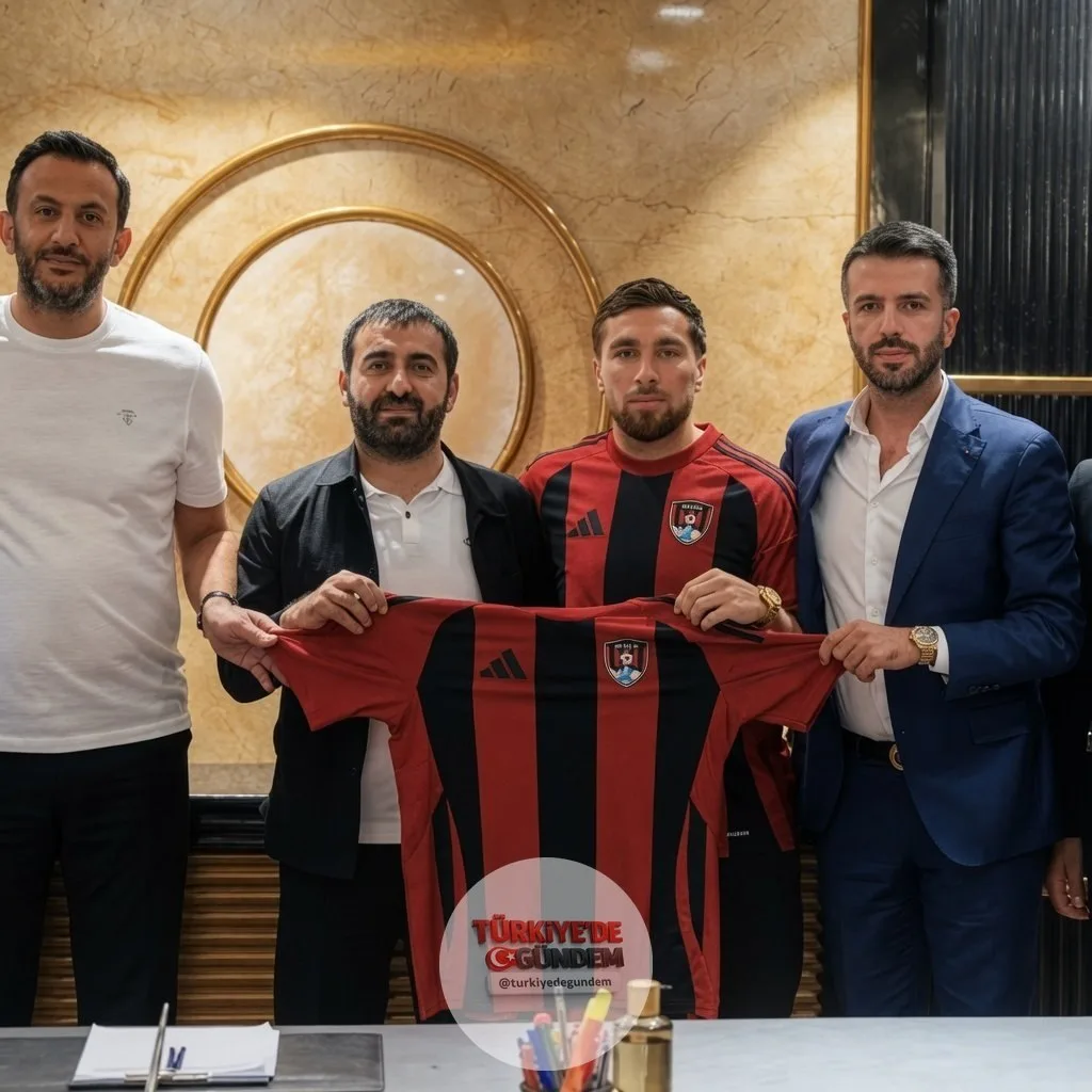 Vanspor FK, Volendam forması giyen Orkun Kökçü'nün ağabeyi Ozan Can Kökçü'yü kadrosuna kattı.