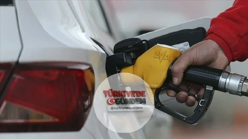 Petrol fiyatlarındaki düşüş akaryakıta da yansıdı. Motorinin litre fiyatında 1,22 TL indirim yapıldı