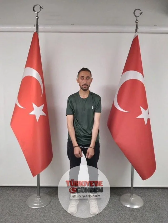 MİT operasyonuyla, terör örgütü DEAŞ'ın sözde sorumlularından Ahmet Kazancı yakalanarak Türkiye'ye getirildi.