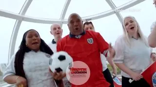 Eski İngiliz futbolcu John Barnes, İngiltere'nin Dünya Kupası açılış maçı öncesinde, 1990 İngiltere Dünya Kupası marşı "World in Motion"daki rap kısmını London Eye'ın 120 metre üzerinde seslendirdi.