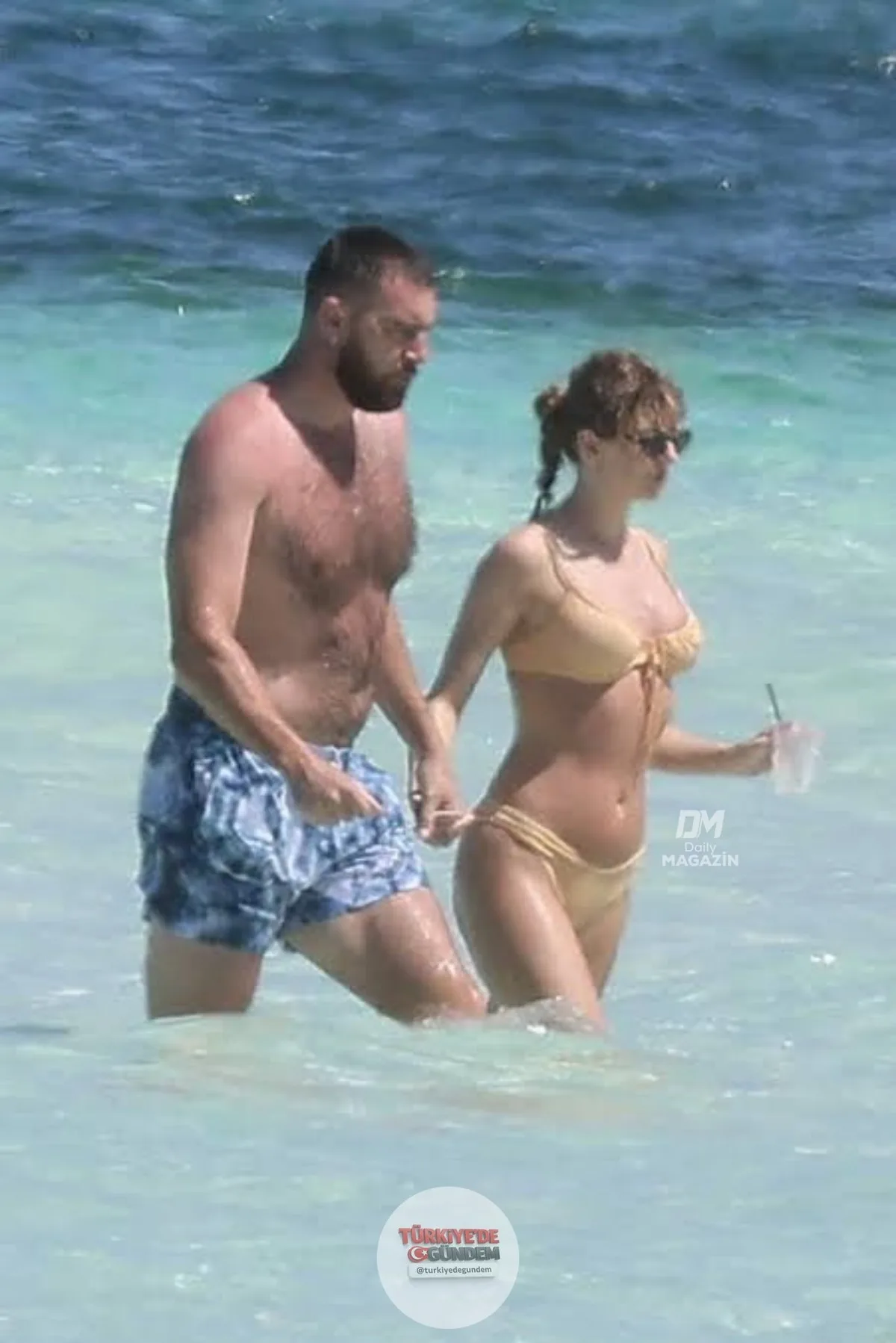 Taylor Swift ve Travis Klece, çıktıkları tatilde el ele tutuşup samimi bir şekilde yakınlaşırken görüntülendi