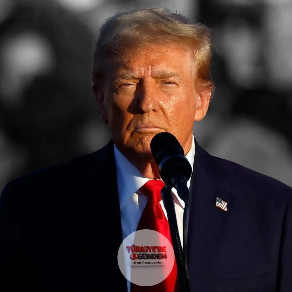 Trump: Obama, 1.7 milyar dolar nakiti uçakla İran'a gönderdi. İranlılar da Obama'ya gülüp "Bu Obama tam bir aptal o... çocuğu" dediler