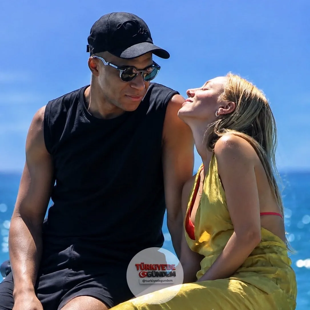 Ester Exposito: "Mbappe'yi zaten önceden tanıyordum. Sosyal medyada yazılanlar gerçeği yansıtmıyor."