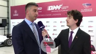 TOSFED ile Katar Otomobil ve Motosiklet Federasyonu arasındaki iş birliği hakkında konuşan Türkiye Otomobil Sporları Federasyonu Başkanı Eren Üçlertoprağı,'a özel açıklamalarda bulundu: "Bunu, dostluk ve kardeşlik çerçevesinde uzun yıllar sürecek bir