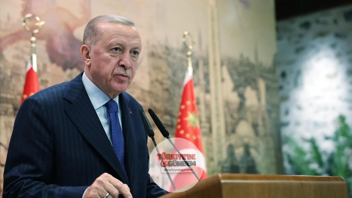 Cumhurbaşkanı Erdoğan, YKS'ye girecek öğrencilere başarılar diledi: "Sınavınız nasıl geçerse geçsin unutmayın; sizler bu ülkenin geleceği, yarınlarımızın teminatı, ailelerimizin ve milletimizin göz bebeğisiniz."