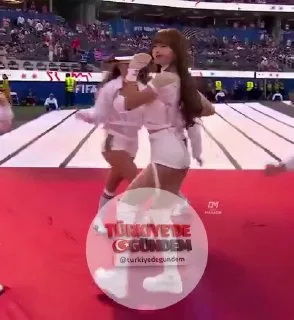 Lisa'nın Anitta ve Rema ile seslendirdiği "GOALS" adlı düetin, bu yılın en iyi Dünya Kupası şarkısı olduğu söyleniyor.