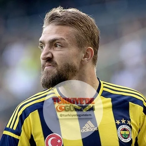 Caner Erkin: "Vincenzo Montella'nın bu jenerasyona futbol anlamında ihanet ettiğini düşünüyorum. Gruptan çıkacağımıza inanıyordum." (Kafa Sports)