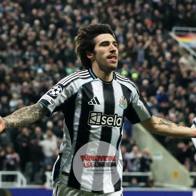 Newcastle United, Tottenham'ın Sandro Tonali için yaptığı yaklaşık 80 milyon Poundluk teklifi reddetti. (Sky Sports)