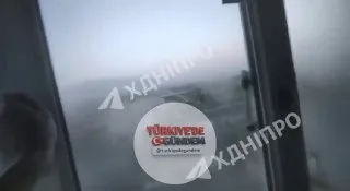 Rusya'ya ait bir kamikaze İHA, bir Ukrayna vatandaşının çok yakınına isabet etti.