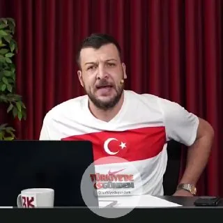 Batuhan Karadeniz'in A Milli Takım hakkındaki açıklamaları dünya çapında gündem oldu.