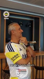 İsmail Kartal: "Bu sene Allah'ın izniyle şampiyon olacağız. Bu taraftarın ve bu camianın yüzünü güldürmemiz gerekiyor." Vedat Muriqi: "Hepimizin buna ihtiyacı var hocam."