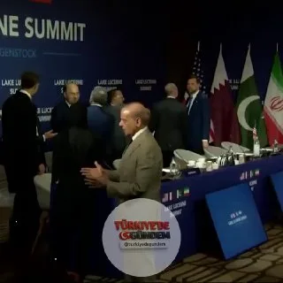 İran heyeti, ABD heyetiyle el sıkışmayı reddetti ve ortak fotoğraf çektirme talebini geri çevirdi.