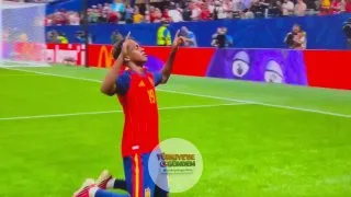 Lamine Yamal, attığı golün ardından secdeye vardı.
