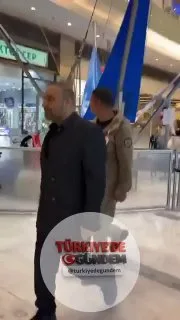 "Cumhur İttifakı Ocakları Genel Başkanı" sıfatıyla bir alışveriş merkezinde "denetim" yapan Ferhat Aydoğan hakkında, "kamu görevini usulsüz üstlenme" suçlamasıyla adli soruşturma başlatıldı.