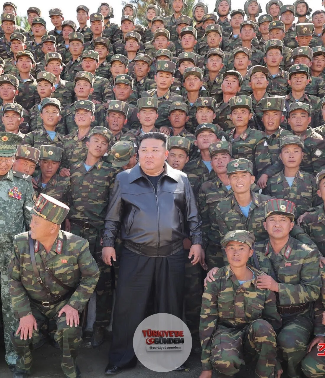SON DAKİKA: Kuzey Kore lideri Kim, ABD'nin Pyongyang'a yönelik olası bir işgal girişimine karşı ülkesinin tüm askeri imkanlarını nükleer bir güç olarak kullanacağını açıkladı. ABD ve Güney Kore'nin Kuzey Kore rejimine odaklanmasıyla birlikte Doğu Asy