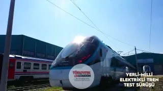 Türkiye'nin saatte 240 kilometre hıza ulaşan en hızlı treni raylara indi! Ulaştırma ve Altyapı Bakanı Abdulkadir Uraloğlu, TÜRASAŞ tarafından üretilen trenin görüntülerini paylaştı.