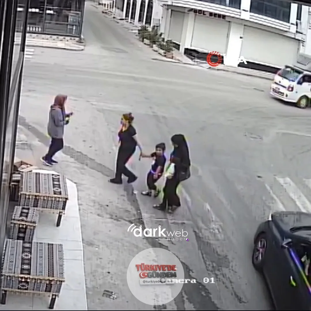 Bursa'da yaya geçidinden geçen bir kadına çarpan sürücü tutuklandı. Ağır yaralanan kadının hayati tehlikesinin devam ettiği öğrenildi.