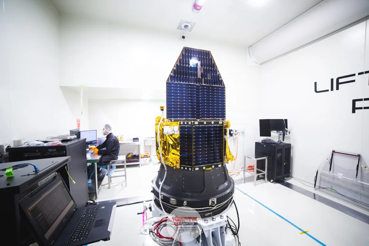 @USSpaceForce ve @USSF_SSC için uzayda ticari RPO (Randevu ve Yakınlık Operasyonları) kabiliyeti sunan Pioneer uzay aracımızla tanışın. 120 kg'a kadar faydalı yük taşıyabilen, yüksek düzeyde yapılandırılabilir bir orta delta-V uzay aracı olan Pioneer