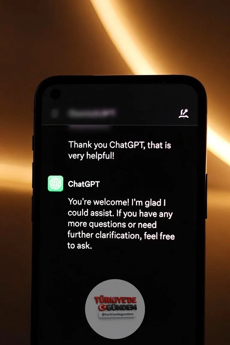 OpenAI CEO'su, kullanıcıların ChatGPT'ye "lütfen" ve "teşekkür ederim" demesi nedeniyle şirketin on milyonlarca dolarlık elektrik harcadığını itiraf etti. Yapılan her nazik yanıt, bir veri merkezinde enerji tüketimine yol açmaya devam ediyor.