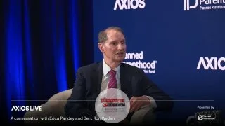 Senatör Ron Wyden, Axios hafta sonu editörü Erica Pandey'e verdiği demeçte, Washington'ın sağlık hizmetlerinde yapay zekanın kullanımı ve bu alanda gerekli denetim mekanizmalarının oluşturulması konusunda geç kaldığını belirtti. Wyden, "Washington'ın