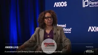 Temsilciler Meclisi Üyesi Kamlager-Dove, Axios politika muhabiri Brittany Gibson'a verdiği demeçte, Demokratların Temsilciler Meclisi'nde çoğunluğu sağlaması halinde Trump yönetimi dönemindeki yolsuzluk, gizli anlaşmalar ve artan maliyetleri mercek a