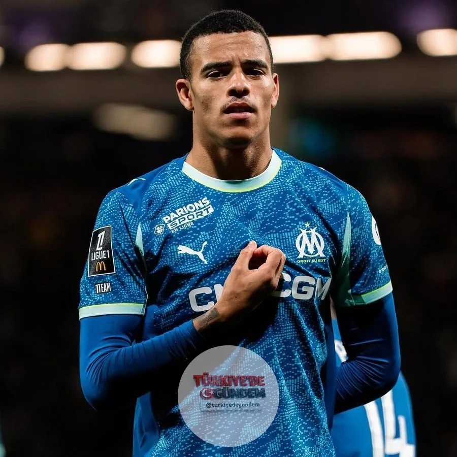SON DAKİKA | Fenerbahçe, Mason Greenwood ile anlaşmaya vardı. Marsilya oyuncu için 50-55 milyon Euro bonservis bedeli talep ederken, Fenerbahçe'nin teklifi bonuslarla birlikte 30 milyon Euro seviyesinde. (L'Equipe)