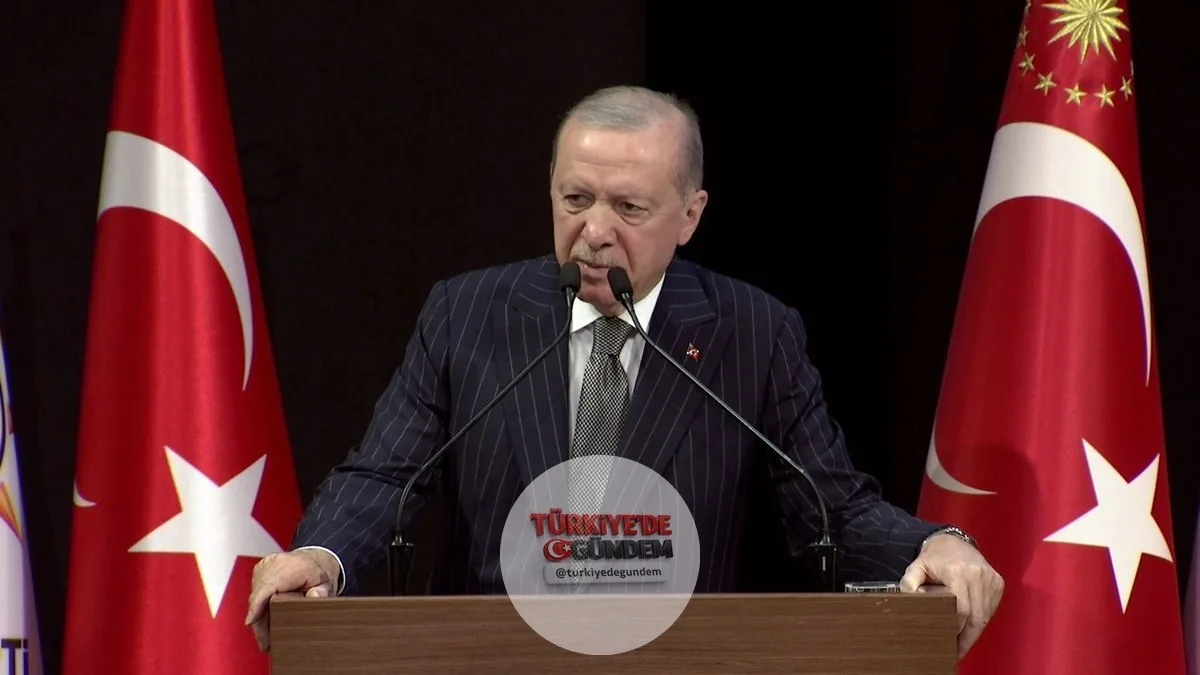 Cumhurbaşkanı Erdoğan: "AK Parti olarak teşkilat gücüne sahibiz. 11,5 milyonu aşan üye sayımızla sadece Türkiye'nin değil, dünyanın da en yaygın siyasi hareketlerinden biriyiz."