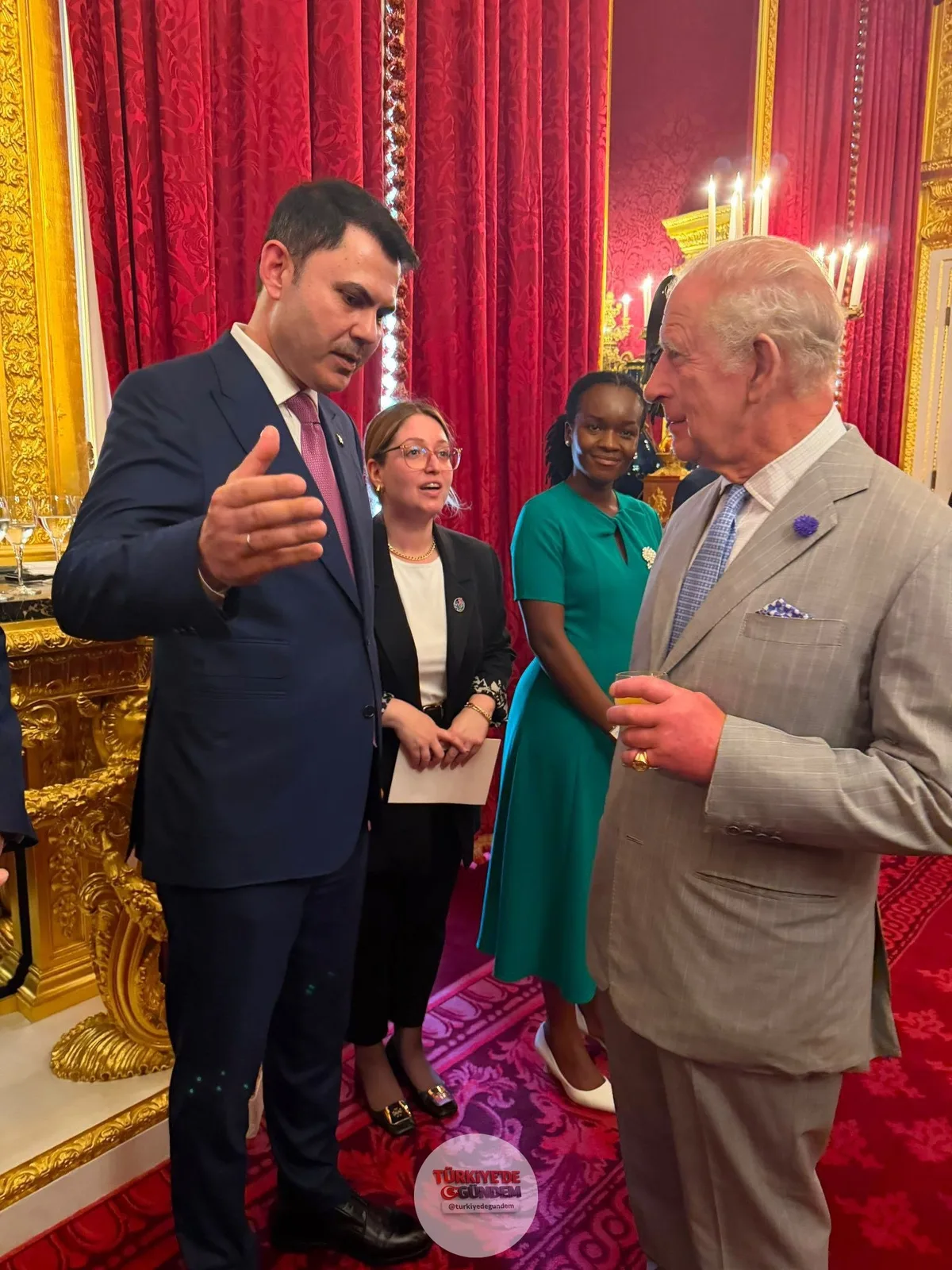 Murat Kurum, Londra’da İngiltere Kralı III. Charles ile bir araya geldi