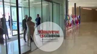 İsveç İklim ve Çevre Bakanı Romina Pourmokhtari, Lüksemburg'da düzenlenen AB Bakanlar Toplantısı'na bebeğiyle katıldı.