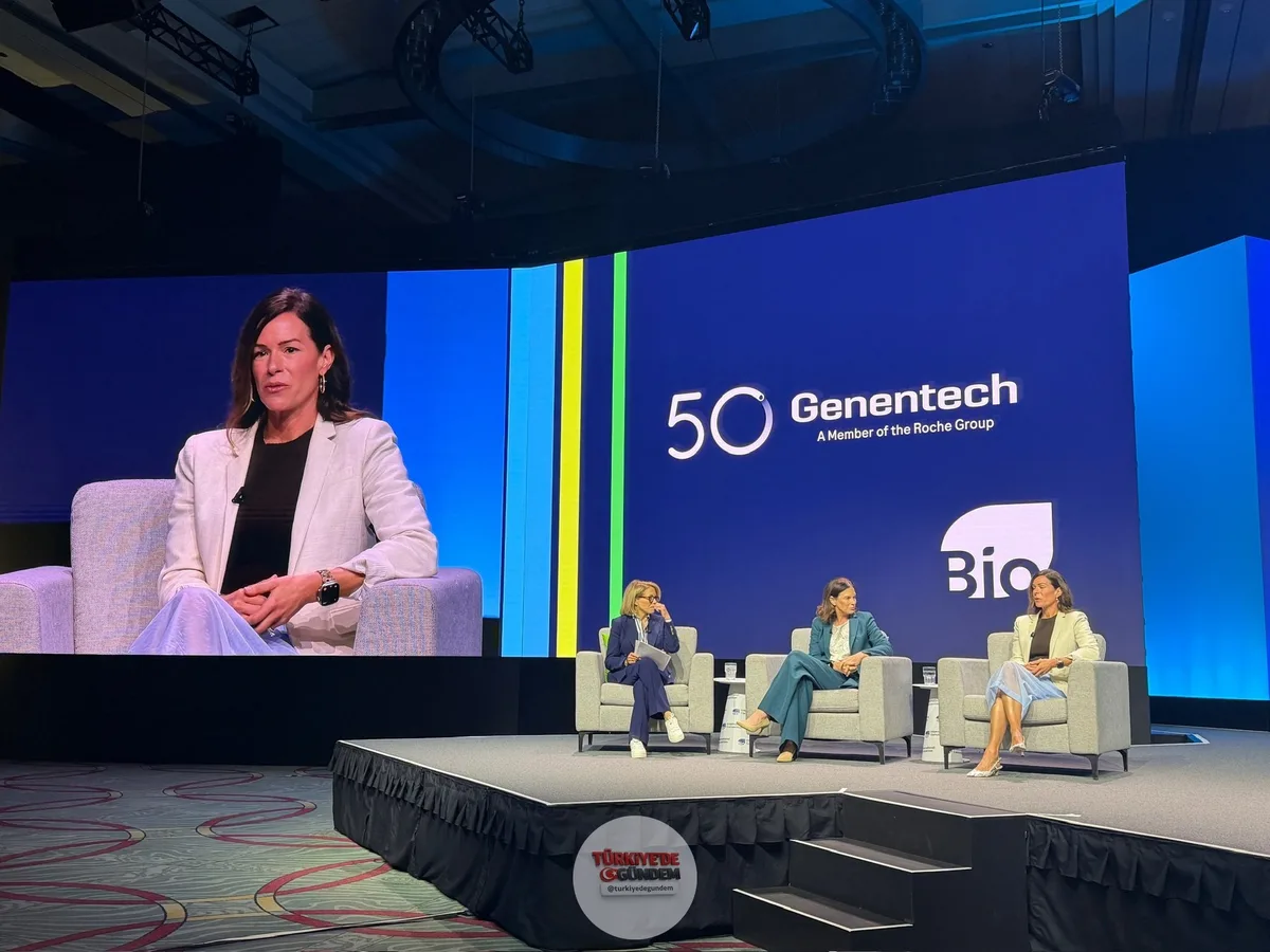 BIO2026 etkinliğinde, NVIDIA'dan Kimberly Powell, Genentech CEO'su Ashley Magargee ve Katie Couric ile bir araya gelerek yapay zekanın tıptaki rolünü tartıştı. Güvenli, ölçeklenebilir yapay zeka altyapısı, keşfin bir sonraki dönemi için kritik bir ön
