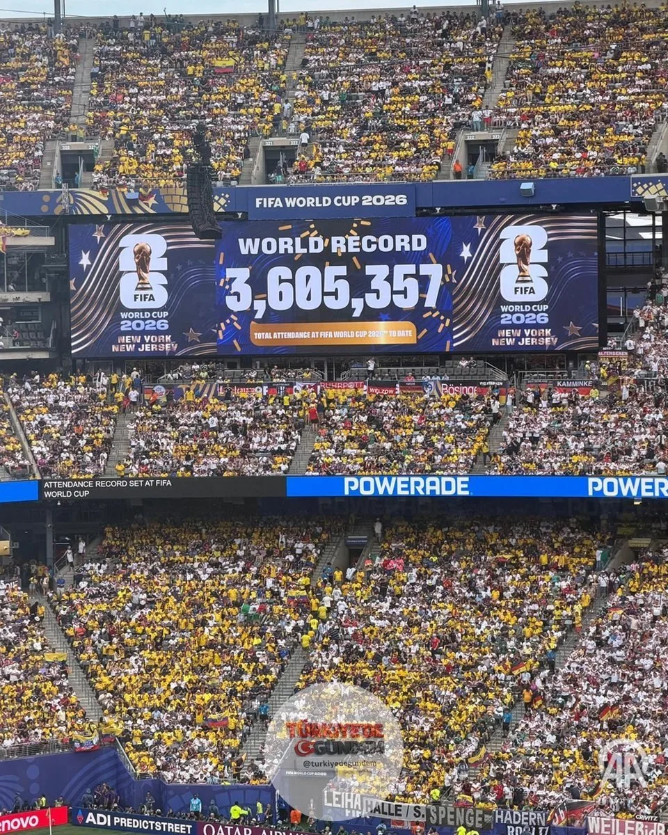 2026 FIFA Dünya Kupası'nda 3,6 milyon taraftarla rekor kırıldı.