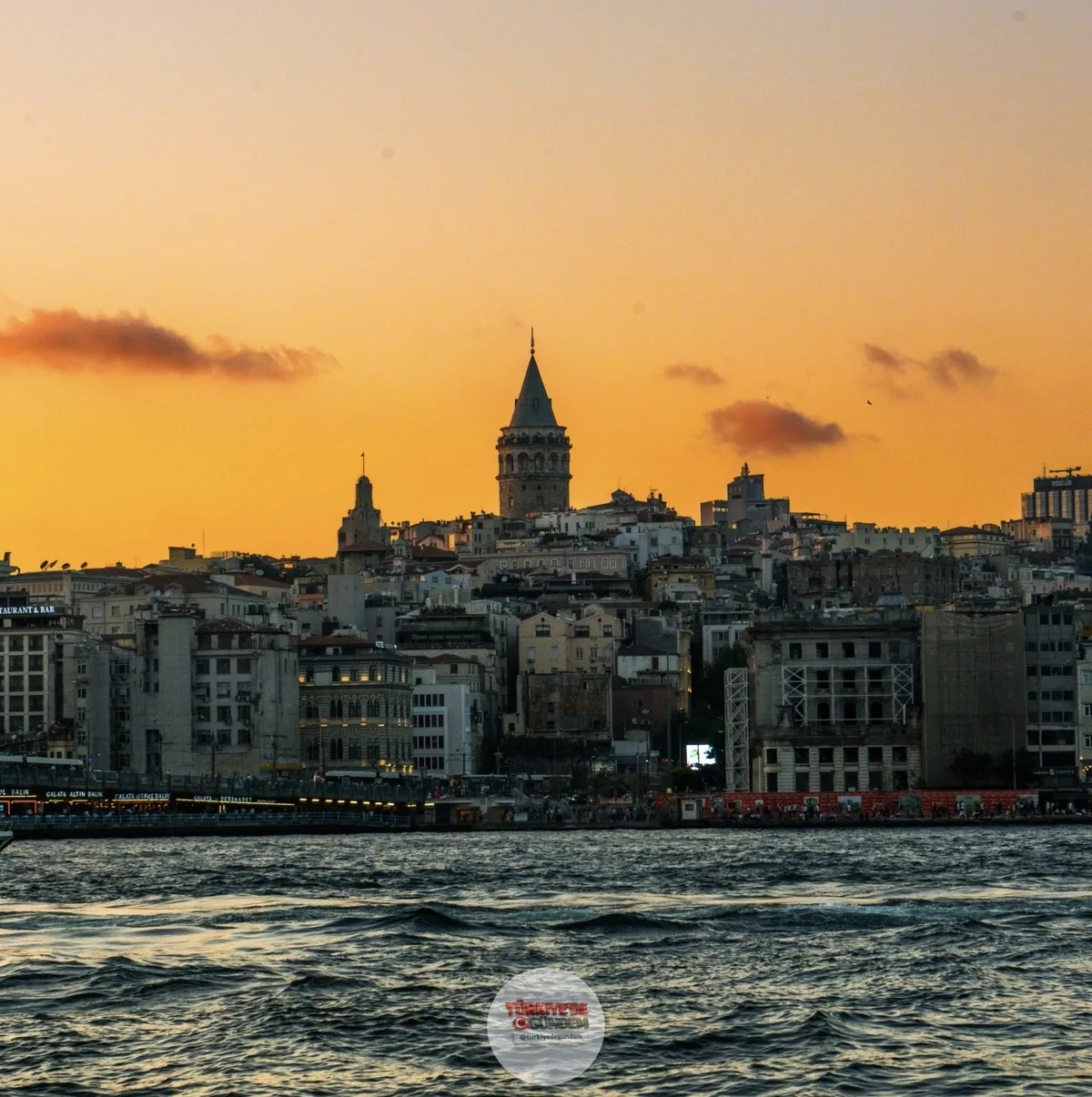 Yeni haftayla birlikte İstanbul'da hava sıcaklıkları 34 dereceye kadar yükselecek.