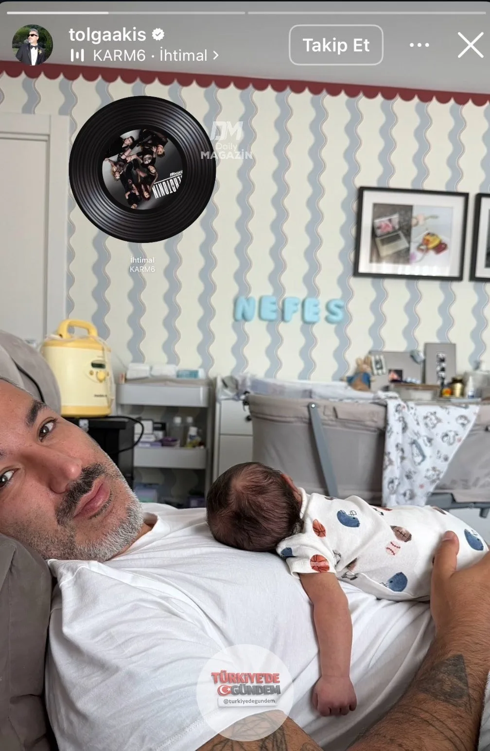 Manifest'in kurucusu Tolga Akış, Türkiye'nin ilk hibrit grubu Karm6'nın yeni şarkısını paylaşarak gruba destek verdi. Bu gelişme, T-Pop'un adım adım yükselişini gözler önüne serdi.