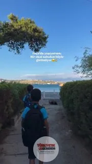 Foça'da yaşayan bir kadın, çocuklarının okula gidiş anlarını paylaştı: "Foça'da yaşıyorsunuz ve bir okul sabahı işte böyle görünüyor." IG/sheyykay